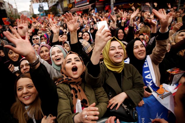 Τουρκία: Δύο νεκροί και τραυματίες σε εκλογικά κέντρα