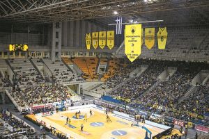 Παγκόσμια, Ελληνίδα και Ευρωπαία!