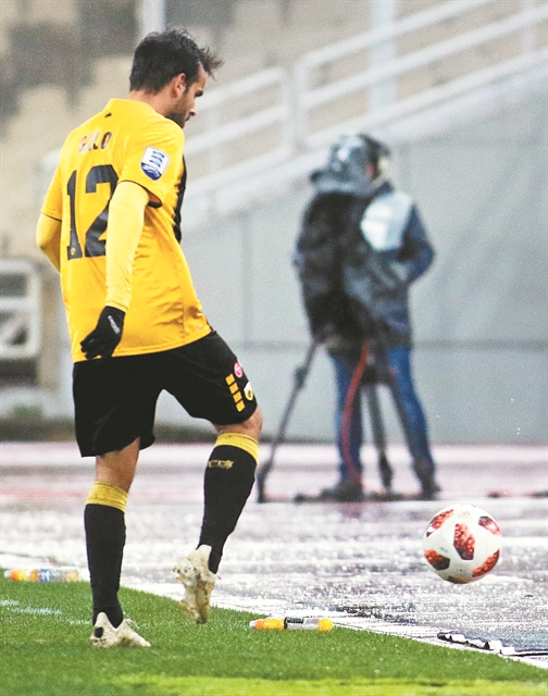 Ο Γκάλο βάζει διλήμματα