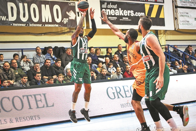 Εβίβα του με ρακές!