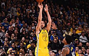 Γκόλντεν Στέιτ Γουόριορς – Ντένβερ Νάγκετς 122-105