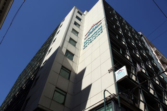 Αυξήθηκαν κατά 50.700 οι άνεργοι τον Φεβρουάριο