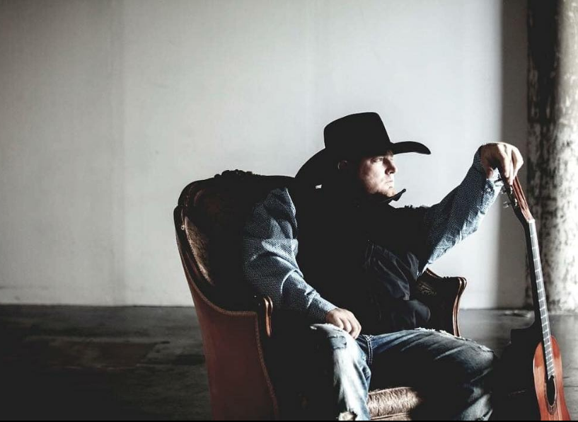 Νεκρός ο τραγουδιστής Τζάστιν Κάρτερ -Αυτοπυροβολήθηκε κατά λάθος