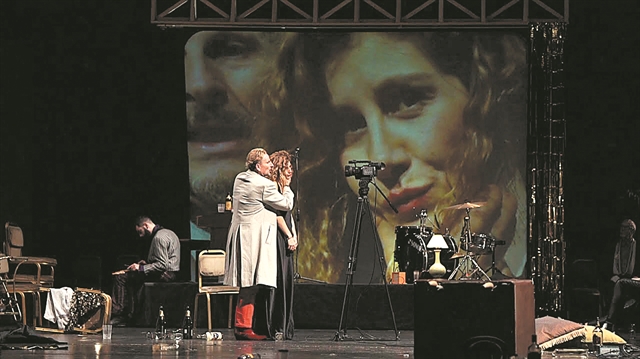 Το γελοίον της τραγωδίας