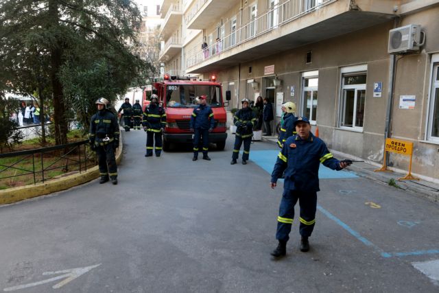 Συναγερμός λόγω φωτιάς σε κατάστημα παιχνιδιών στο Χαλάνδρι