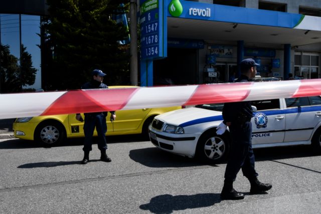 Τραγωδία στο Ελληνικό: Ταξιτζής πέταξε έξω την αιμόφυρτη 50χρονη