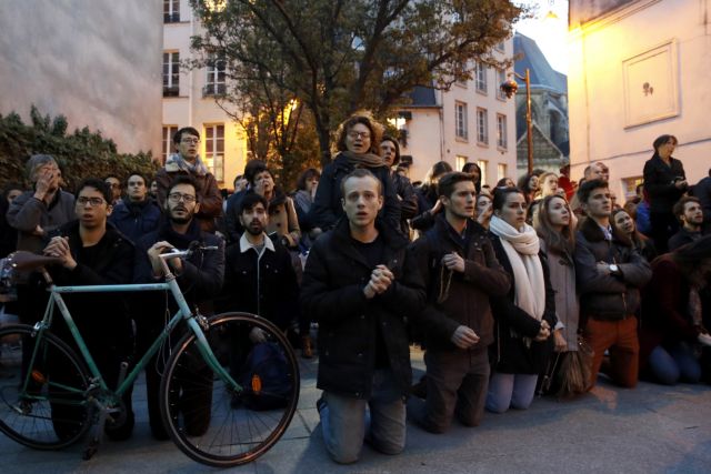 Προσευχή στην Παναγία να σώσει τον ναό