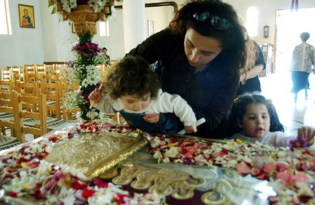 Τι να προσέξεις όταν πάρεις μαζί σου το παιδί στην εκκλησία