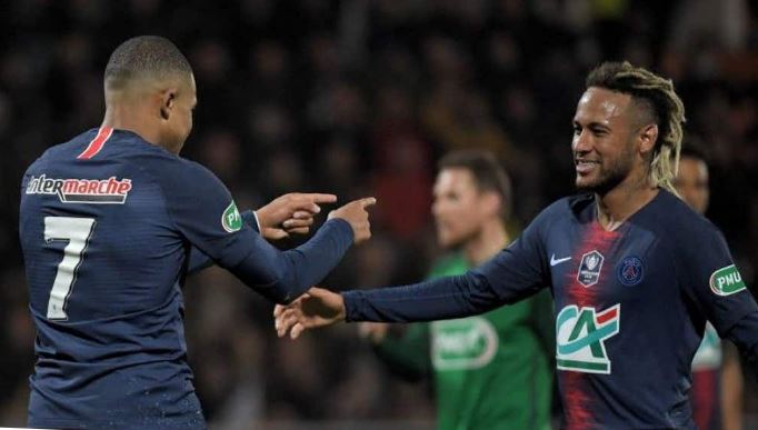 Το «σήκωσε» και τυπικά η Παρί!