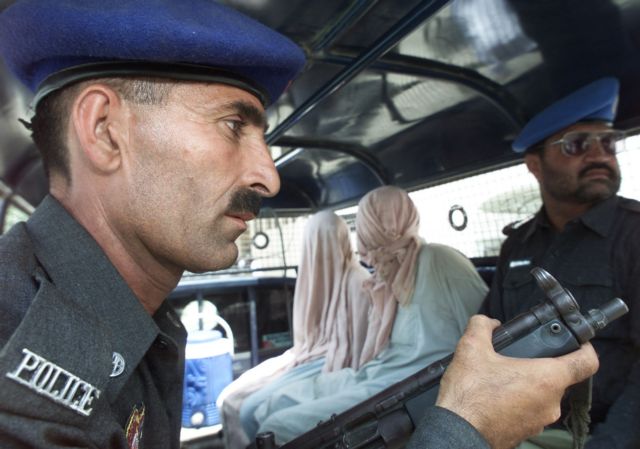 Πακιστάν: Δολοφόνησαν νοσηλεύτρια που συμμετείχε σε εκστρατεία εμβολιασμού