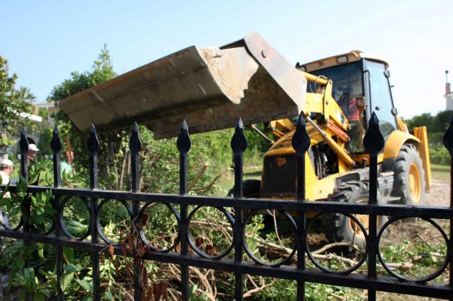 Σκάνδαλο Πετσίτη: Οι «σύντροφοι» αδειάζουν τον Παππά για να διασωθούν