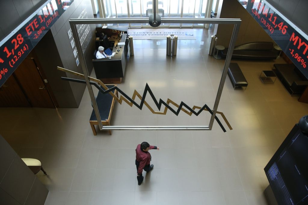 Ήπιες ρευστοποιήσεις στο Χρηματιστήριο Αθηνών