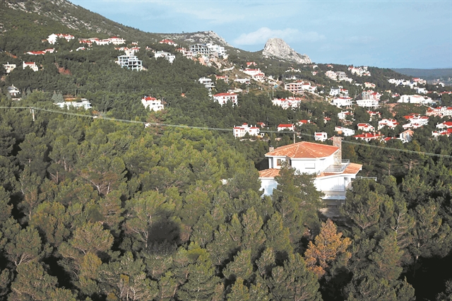 Πάνω από 170.000 ακίνητα περνούν στο Δημόσιο