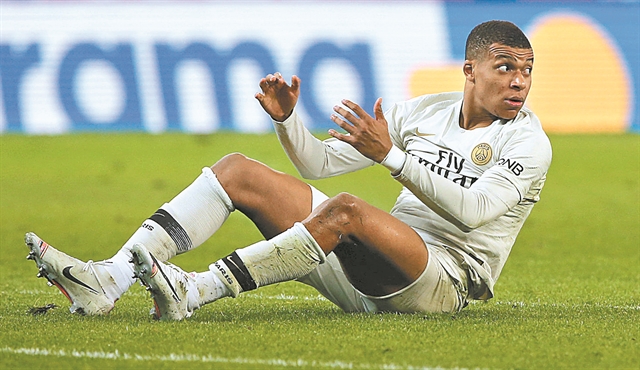 Απίστευτη συντριβή για την Παρί!