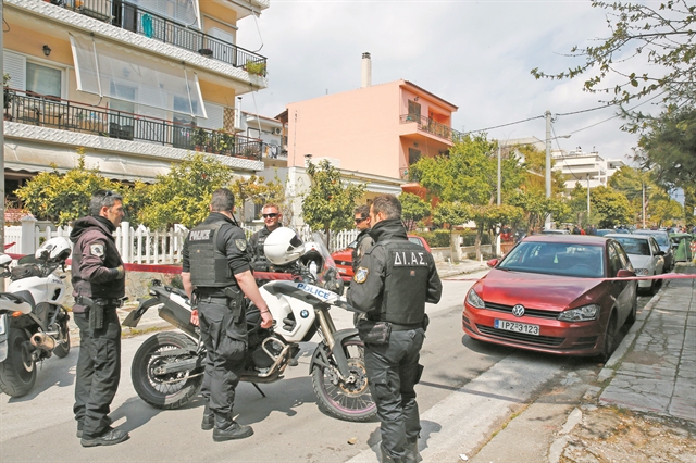 «Ας πάψουμε πια να είμαστε μάρτυρες…»