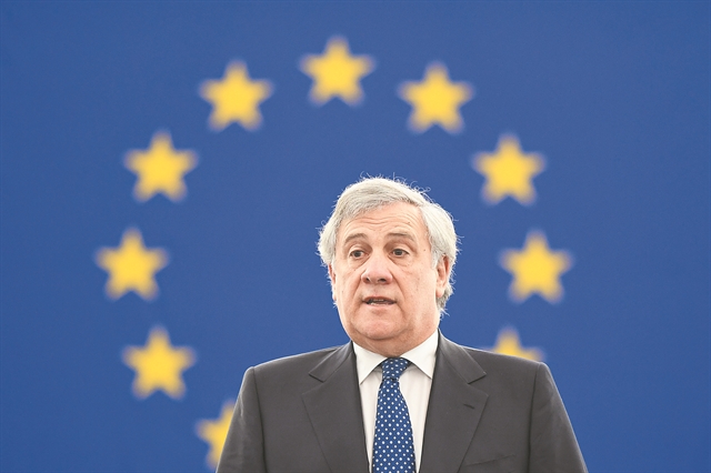 H ΕΕ πρέπει να έρθει πιο κοντά στους πολίτες της