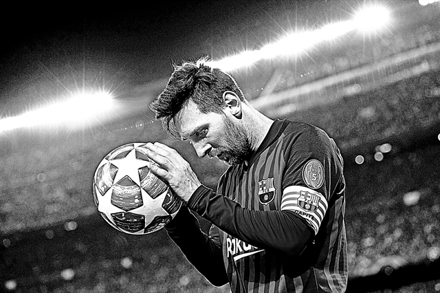 Μες στην πολλή συνάφειατου κόσμου