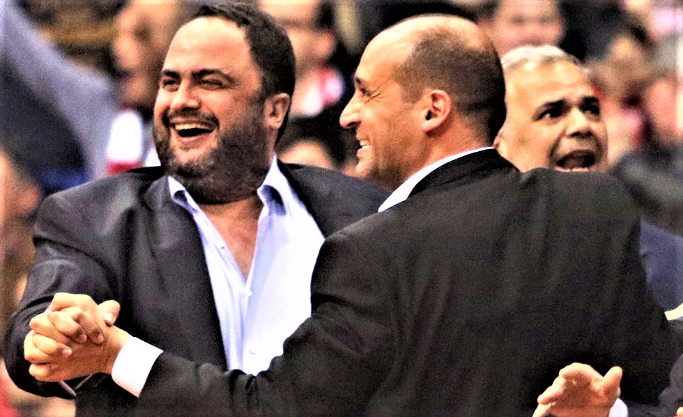 Τι σημαίνει η στήριξη Μαρινάκη στους Αγγελόπουλους, το «είμαι εδώ», αλλά και οι (στα λόγια) «σωτήρες»