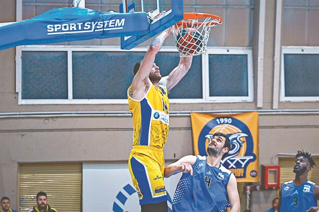 Αγώνας επιβίωσης για τέσσερις