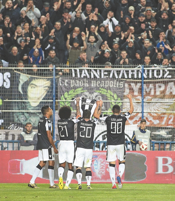 Τα Τέμπη και η αψίδα του θριάμβου