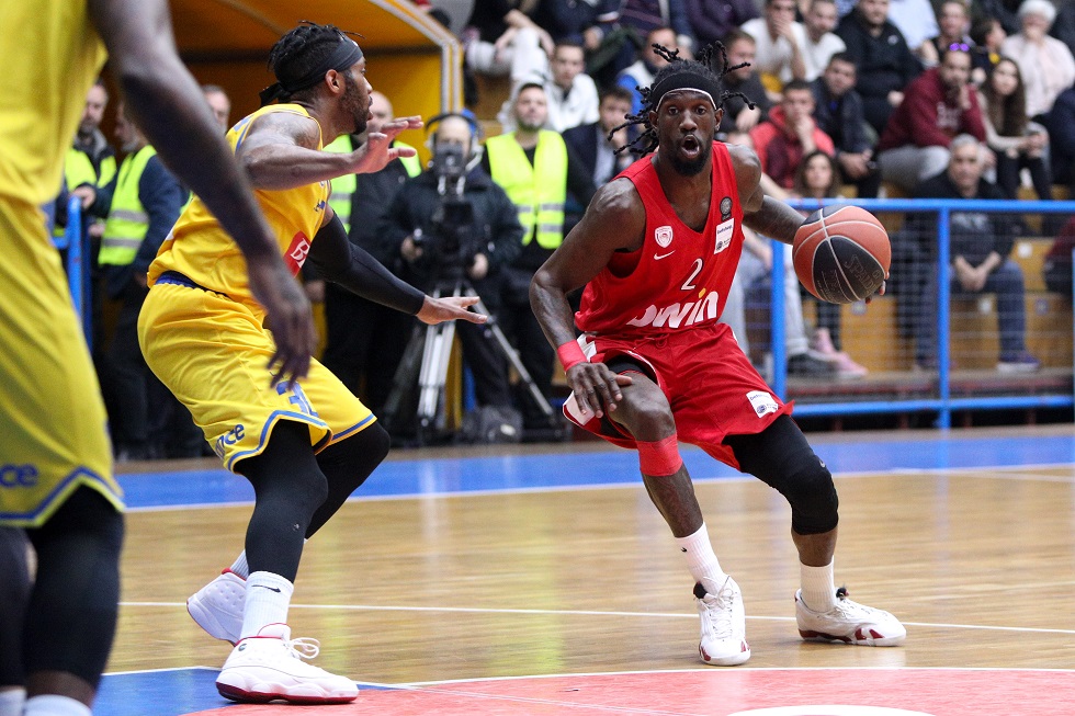 Ολυμπιακός: Έπαιξε… μπαλίτσα Ουέμπερ