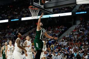 Βουγιούκας: «Πήρε σφυρίγματα η Ρεάλ, υπάρχει το δεύτερο ματς»