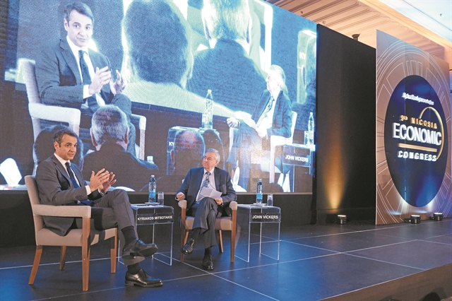 Οι γαλάζιες αγωνίες μπροστά στις κάλπες