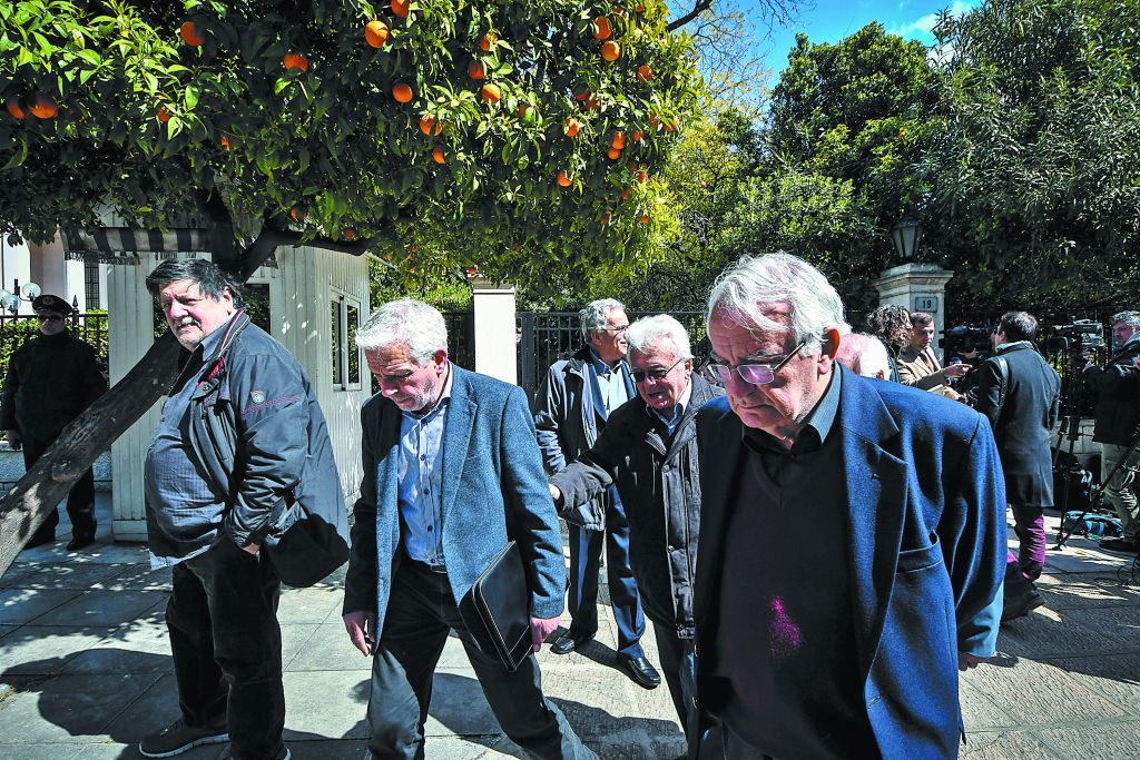 Πήραν μόνο υποσχέσεις για συντάξεις χηρείας και 120 δόσεις