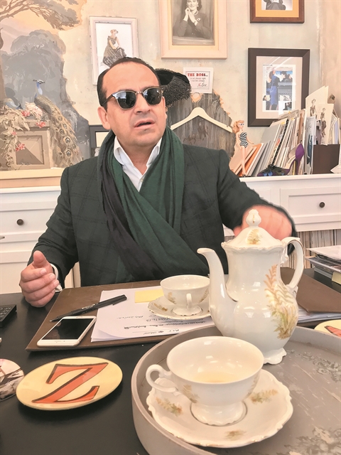 «Κάνω επανάσταση μέσα από την κομψότητα»