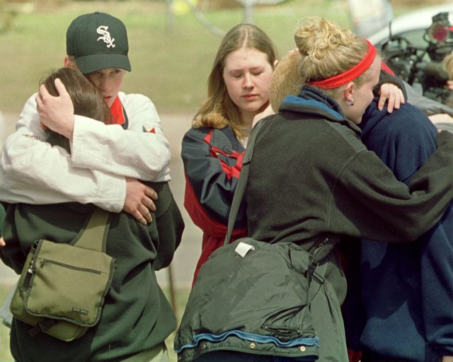 Κολοράντο: Ψάχνουν ακόμα τη θαυμάστρια της σφαγής στο Κόλουμπαϊν