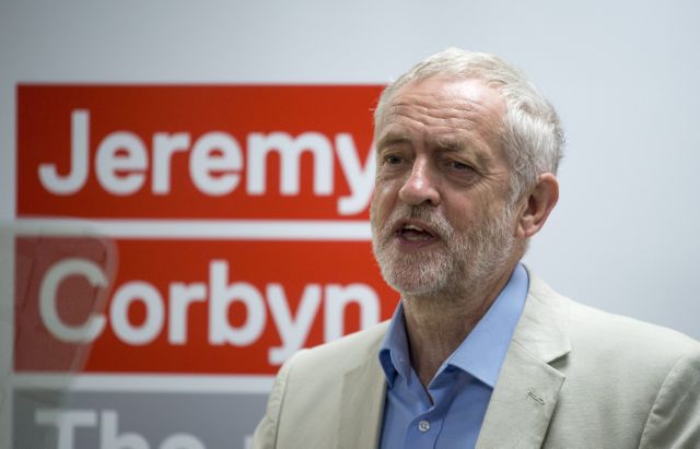 «Πόρτα» του Κόρμπιν στον Τραμπ