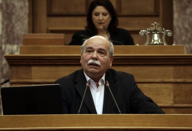 ΤτΕ: Αναθεωρεί προς τα κάτω τις προβλέψεις για την ανάπτυξη