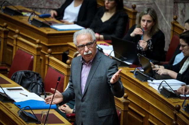 Αντιπαράθεση κυβέρνησης – ΝΔ για το νομοσχέδιο του υπ. Παιδείας