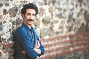 «Μια νέα ματιά με απεριόριστο σεβασμό»