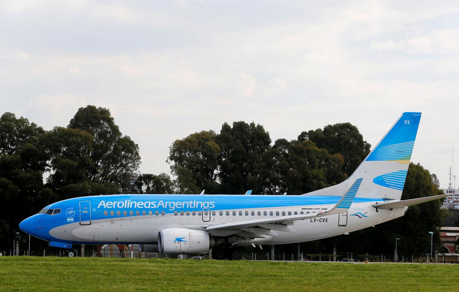 Αργεντινή: Γενική απεργία στο δημόσιο αερομεταφορέα της χώρας την Τρίτη