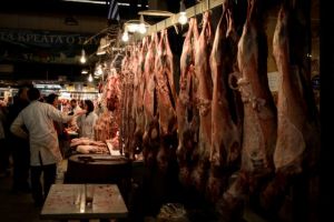 Ακριβότερο φέτος το πασχαλινό τραπέζι