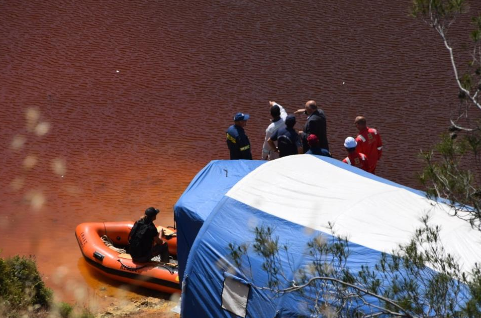 Κύπρος : Ανασύρουν βαλίτσες με πτώματα από την Κόκκινη Λίμνη