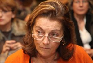 Μένη Μαλλιώρη: H κυβέρνηση εκβιάζει για Novartis και παραγγέλνει δικαστικές αποφάσεις