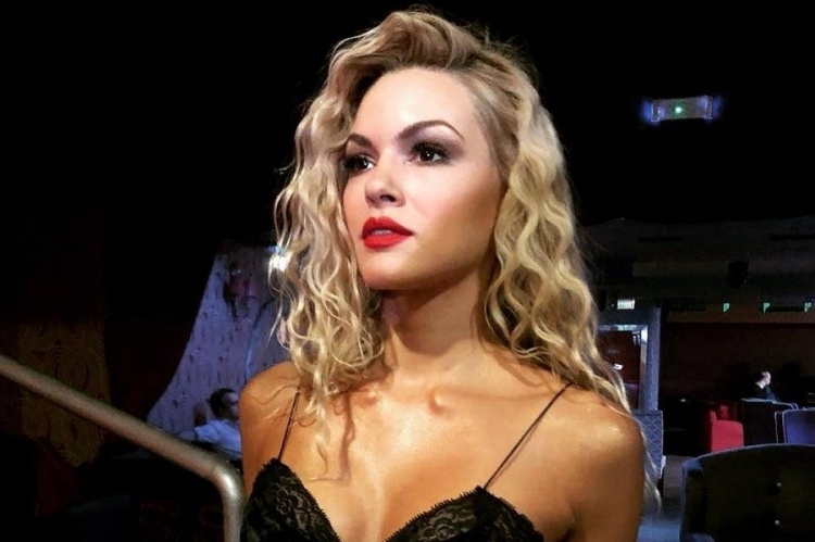 Η Βίκυ Κάβουρα απαντά στην Αγγελική Ηλιάδη