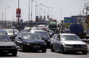 Σύγκρουση οχημάτων στου Ρέντη