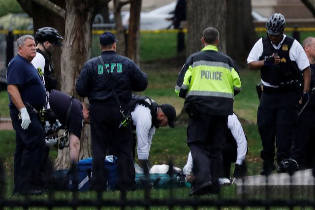 Άντρας αυτοπυρπολήθηκε έξω από τον Λευκό Οίκο