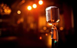 Δίδυμα περιμένει σύντομα γνωστή τραγουδίστρια