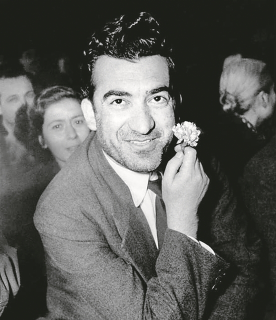 Από τον Αμβρόσιο στον Μπελογιάννη