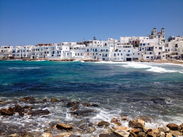 Πάρος και Μήλος στις καλύτερες προτάσεις για διακοπές σε όλο τον κόσμο | tanea.gr