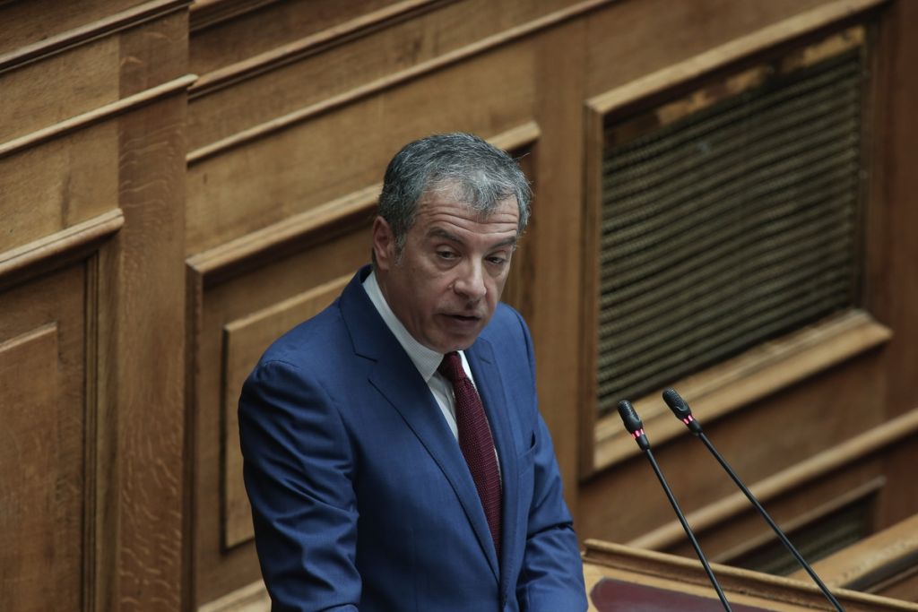 Θεοδωράκης: Να σταλούν στο ευρωκοινοβούλιο σοβαροί άνθρωποι