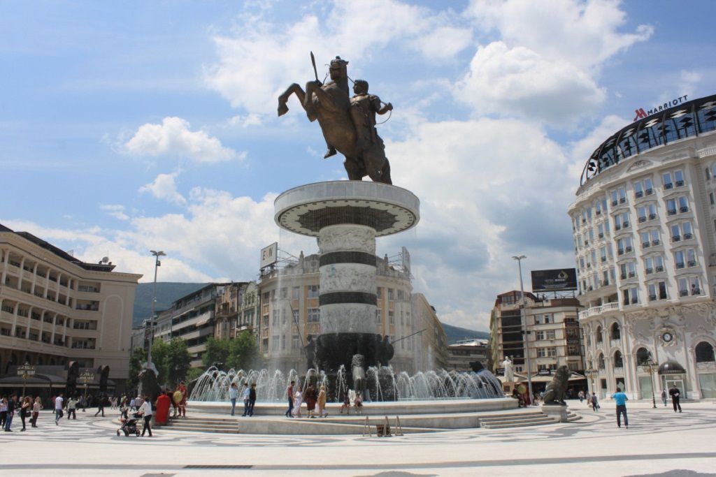 «Βόμβα» από τα Σκόπια: Στη Χάγη η Συμφωνία των Πρεσπών, λέει η Σιλιανόφσκια