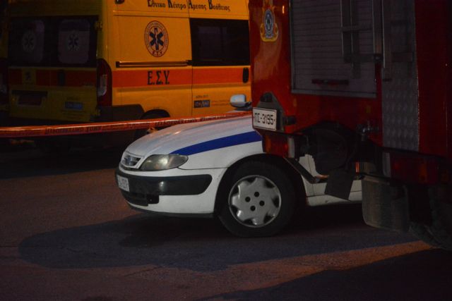 Ν. Σμύρνη: Πάνω από 6 ώρες κρατά όμηρο τoν πατέρα του