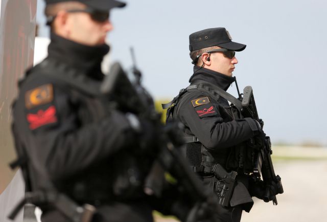 Τουρκία: Νέες συλλήψεις στρατιωτικών για συνεργασία με το δίκτυο Γκιουλέν