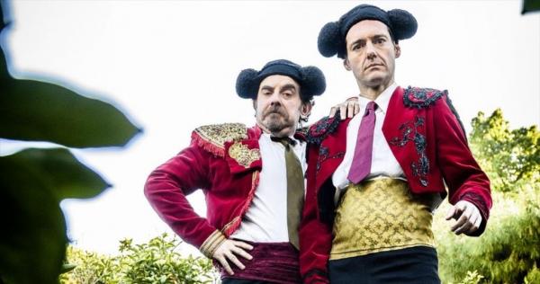 Μέχρι τις 21 Απριλίου το «Μισά-μισά» στο Μικρό Γκλόρια