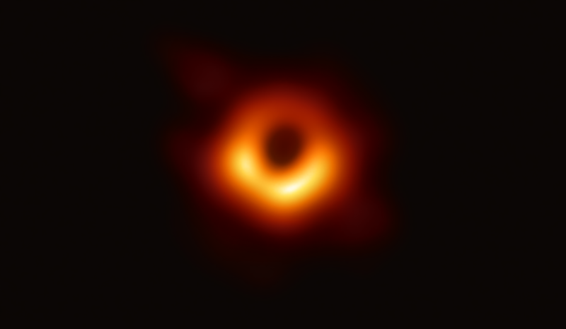 Επιστήμονες προτείνουν χαβανέζικο όνομα για την πρώτη μαύρη τρύπα